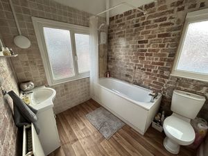 Photo 15- click for photo gallery